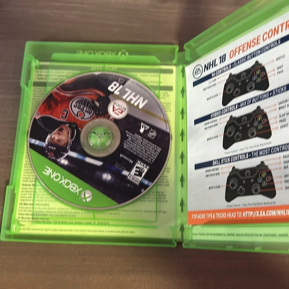 NHL 18 Xbox one game used